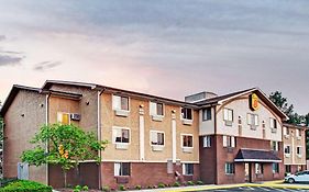 Super 8 By Wyndham Baltimore/Essex Area